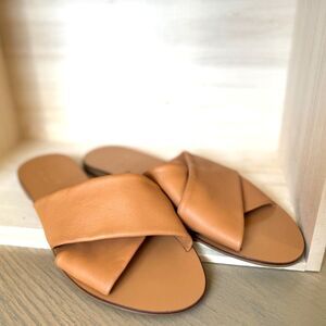 Everlane The Day Light Taupe Tan Leather X Crossover Sandals Size 9
